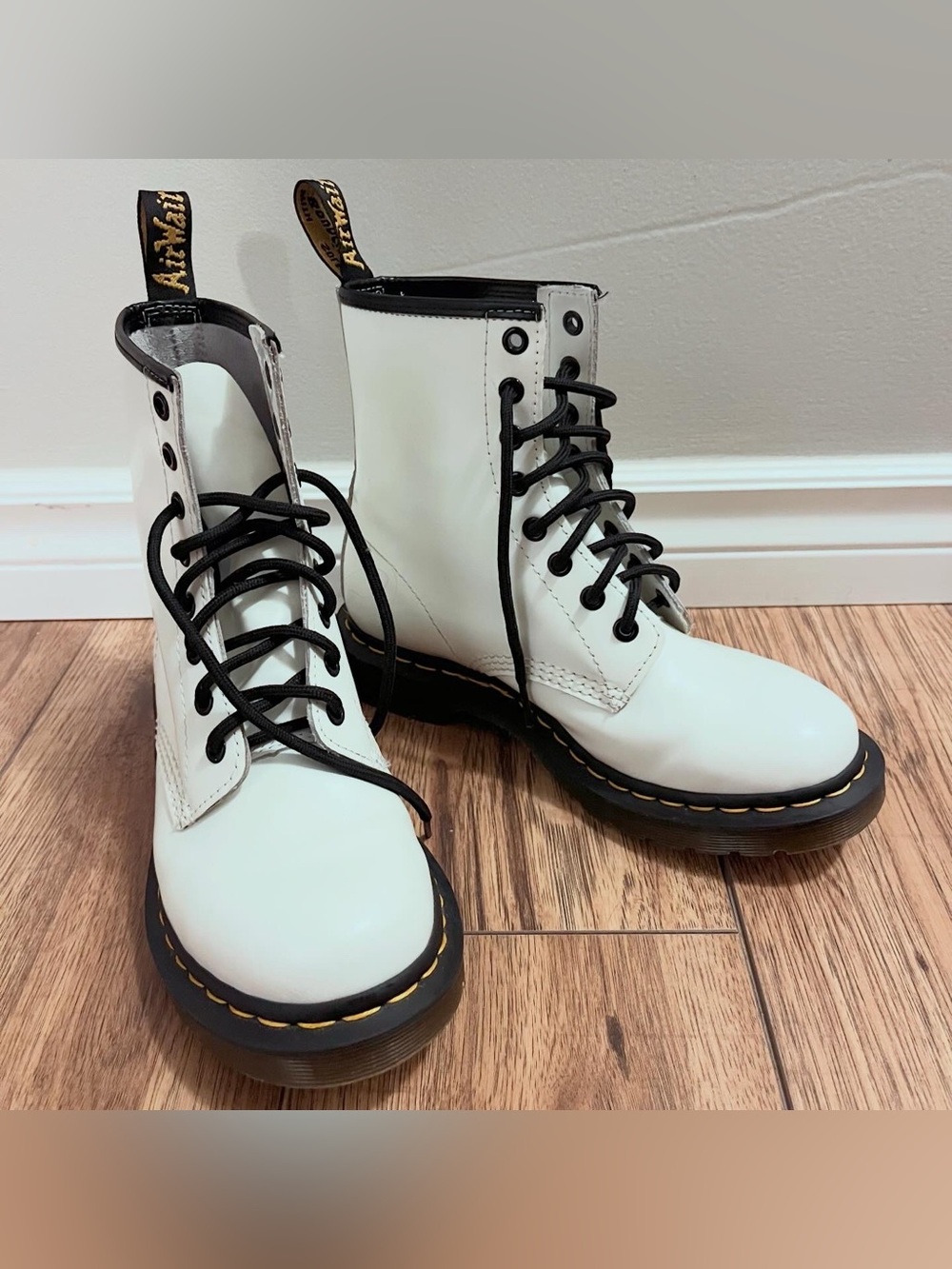 Dr. Martens 1460 White Smooth Leather Combat Boots Size US 7 / UK 5